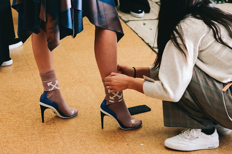 Karl Hab revient sur l'évolution des talons hauts dans la mode à travers son nouveau livre de photographies