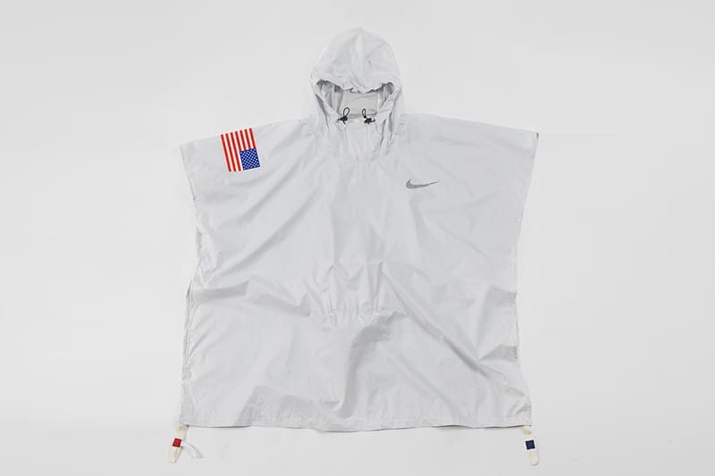 La collection Nike x Tom Sachs et son fameux "poncho explosif" tient une nouvelle date de sortie imminente