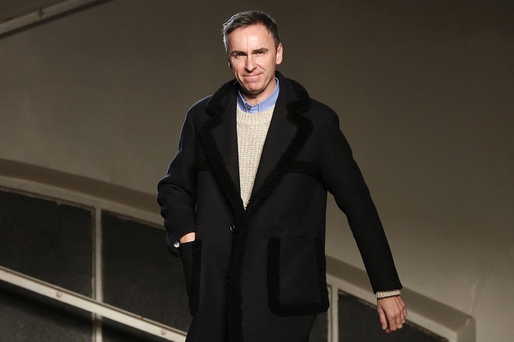 Raf Simons marque l'histoire de Prada en devenant le nouveau co-directeur artistique de la Maison