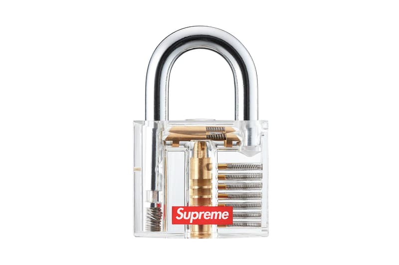 Photo Printemps/Été 2020 de Supreme accessoires