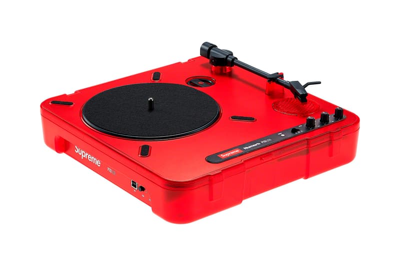 Photo Supreme premier drop Printemps/Été 2020