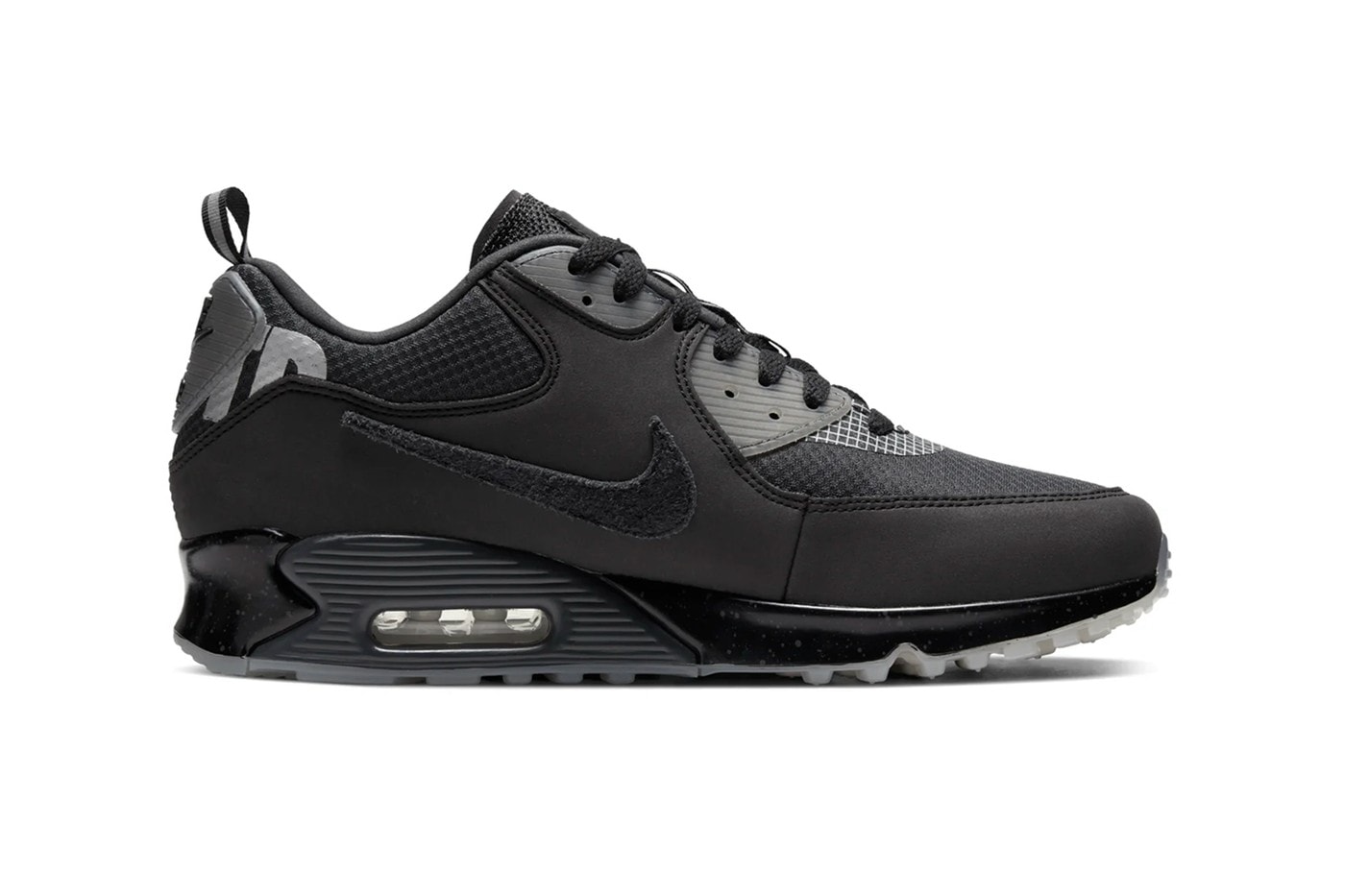 Photo UNDEFEATED x Nike Air Max 90 "Black"
