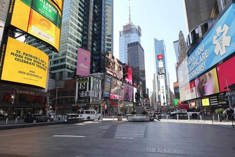 Une balade en vidéo dans les rues désertes de New York et Amsterdam