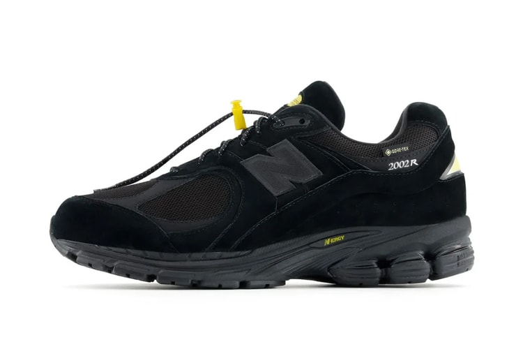 La New Balance 2002R GORE-TEX débarque en « Black/Yellow »