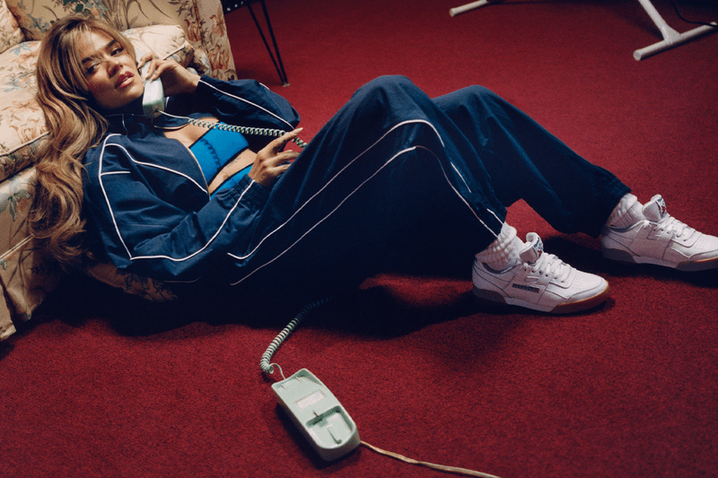 Karol G apporte son flair colombien à Reebok