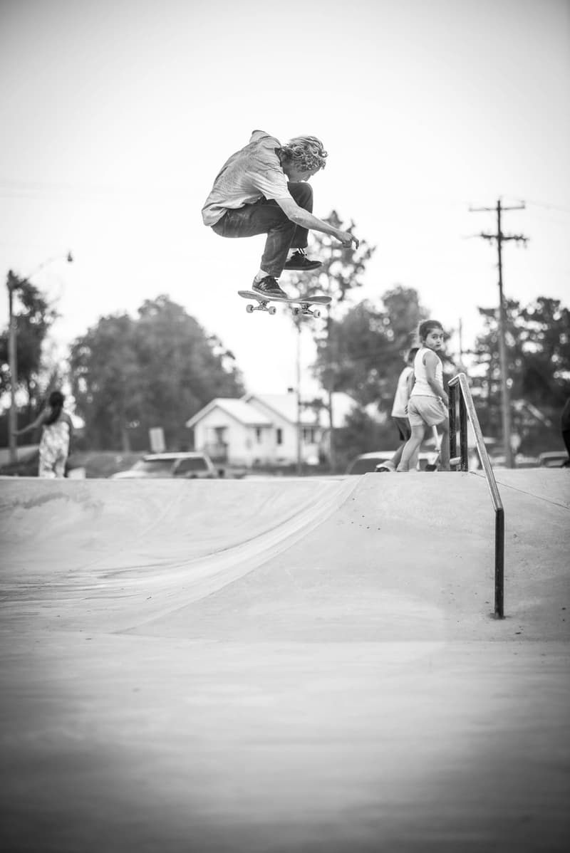 IN PHOTOS -- Skateboarding In Pine Ridge