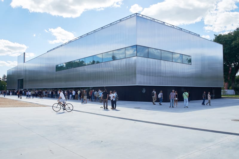 Moscow's Garage Museum Under Police Search for LGBTQ+ Literature