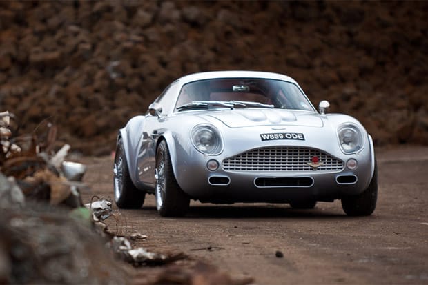 Aston Martin DB4 Zagato Carbon Fiber