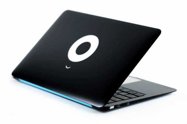 Darcel Disappoints x Colibri Customized Apple 系列