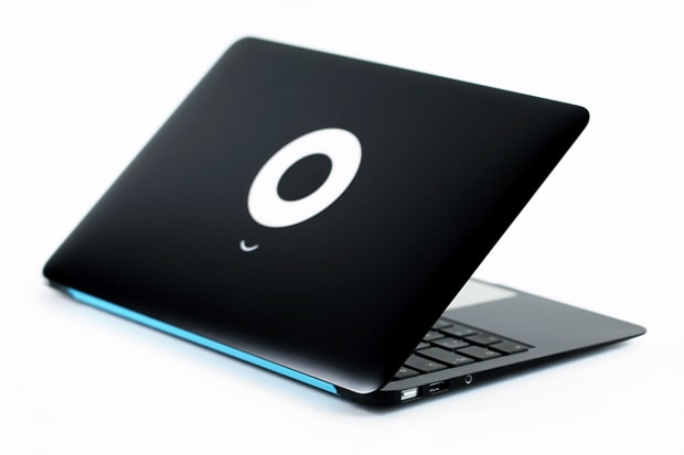 Darcel Disappoints x Colibri Customized Apple 系列