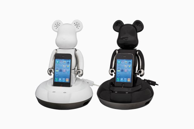 Medicom Toy Bearbrick x radius iPhone 擴音器