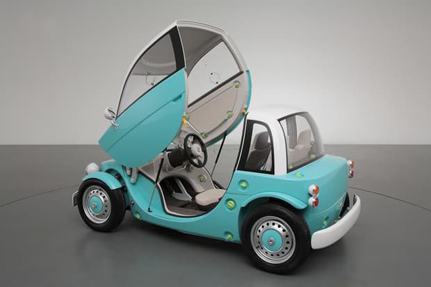 Toyota Unveils Family Camatte Concept at 2012 Tokyo Toy Show