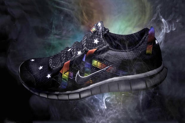 atmos x Nike Free Powerlines+ Black/Rainbow 鞋款
