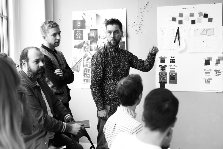 ASOS Black: 首席男裝設計師 John Mooney 談論品牌設計核心