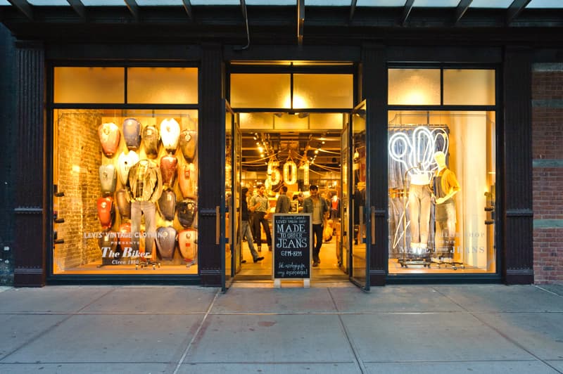 Levi’s 於 New York City 店內提供量身訂製丹寧褲服務