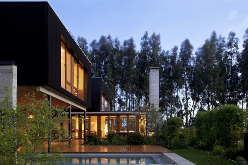 Un Arquitectura 建築事務所打造 Rock House 住宅