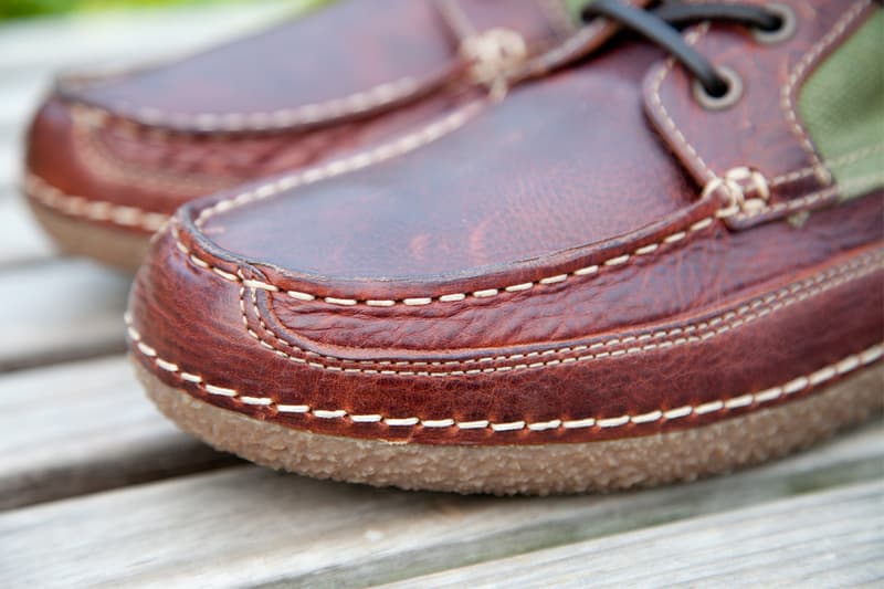 Tricker's Mull/Corniche Vintage Brown Calf Khaki Canvas Moccasins 靴款