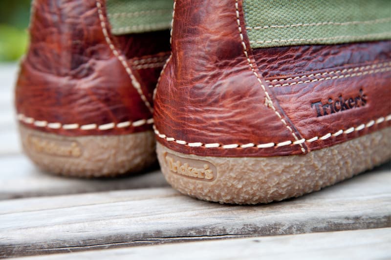 Tricker's Mull/Corniche Vintage Brown Calf Khaki Canvas Moccasins 靴款
