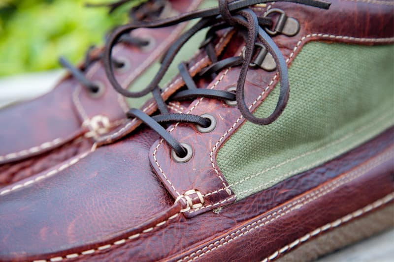 Tricker's Mull/Corniche Vintage Brown Calf Khaki Canvas Moccasins 靴款