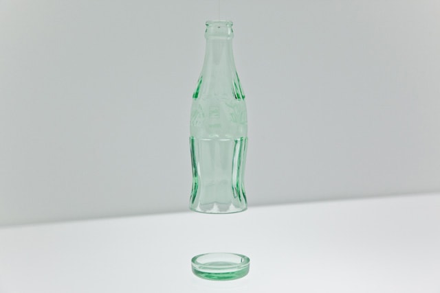 設計公司 nendo 在 DESIGNTIDE TOKYO 2012 展出 Coca-Cola “Bottleware” 概念商品展覽