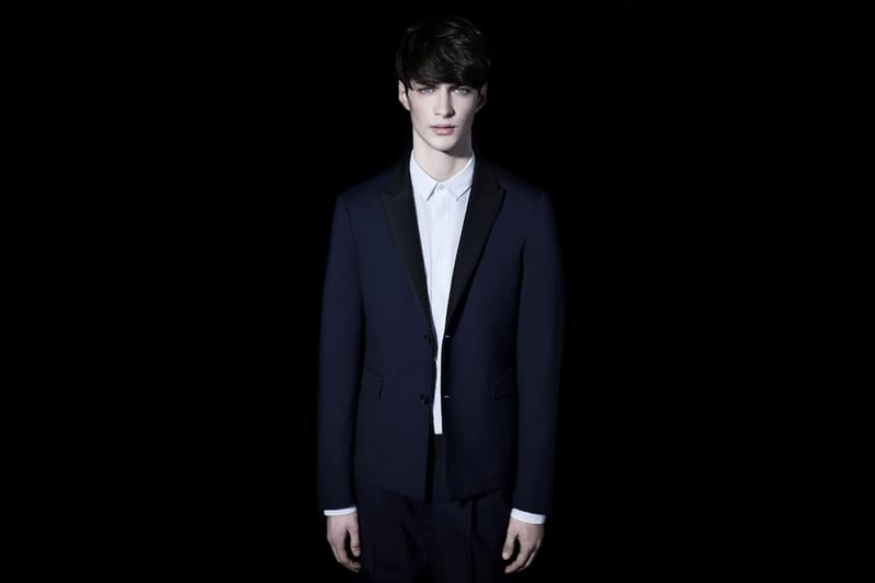 Kris Van Assche 在接受 《i-D Magazine》 的專訪中談及對于晚禮服的看法