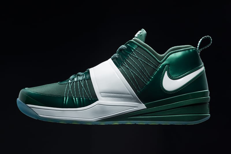 Nike 推出知名美式橄欖球角衛 Darrelle Revis 個人全新簽名練習鞋款 - Nike Zoom Revis