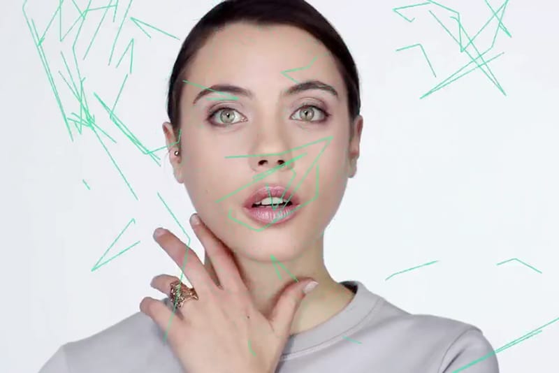 "Tiger Fever" 繼續燃燒，KENZO 2013 春夏系列廣告