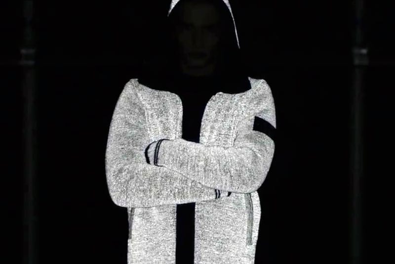 Stone Island 慶祝品牌成立三十週年打造全新反光設計機能概念外套