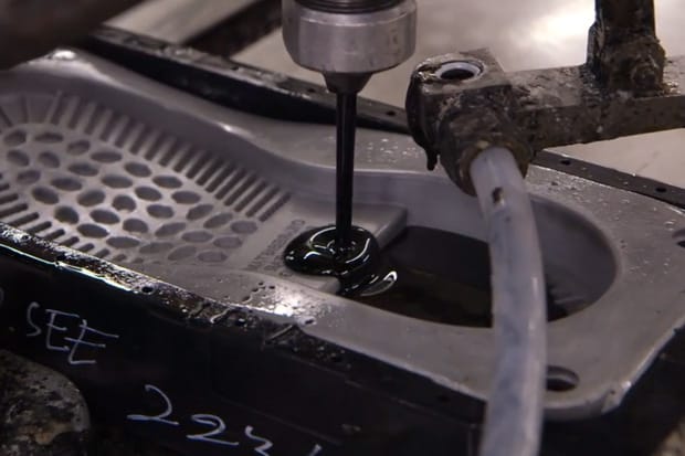 Red Wing Shoes 呈獻品牌 Crafting Sole Molds 鞋底製模技術視頻短片