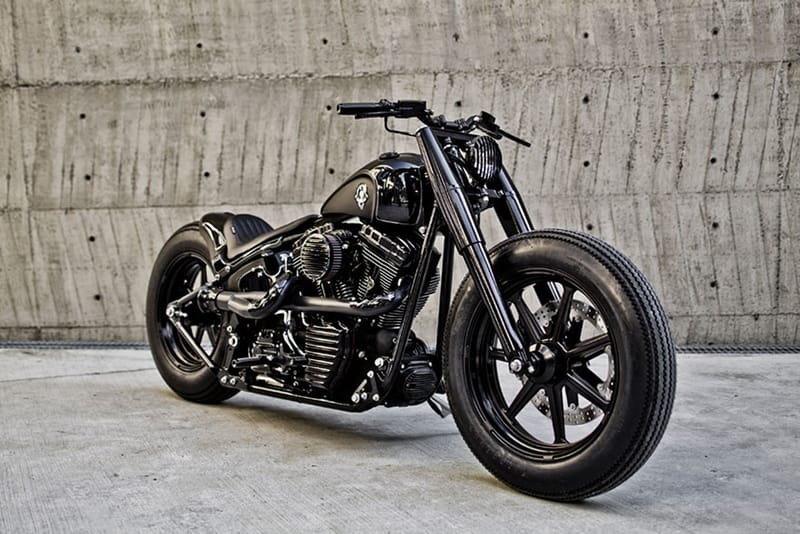 Rough Crafts x Roland Sands Design Shadow Rocket 摩托車