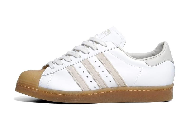 adidas Originals 2013 春季 Superstar 80s White/Gum 鞋款