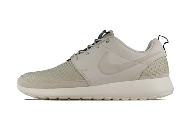 Nike 2013 春夏 Roshe Run Woven 鞋款