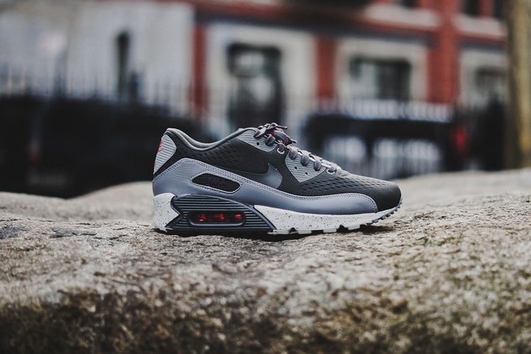 Nike 2013 春季 Air Max 90 EM “TianJin 天津”