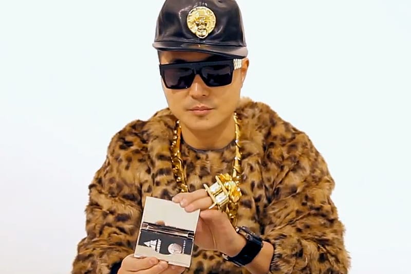 VERBAL’s Travel Essentials﹣了解 VERBAL 的旅行必備物品