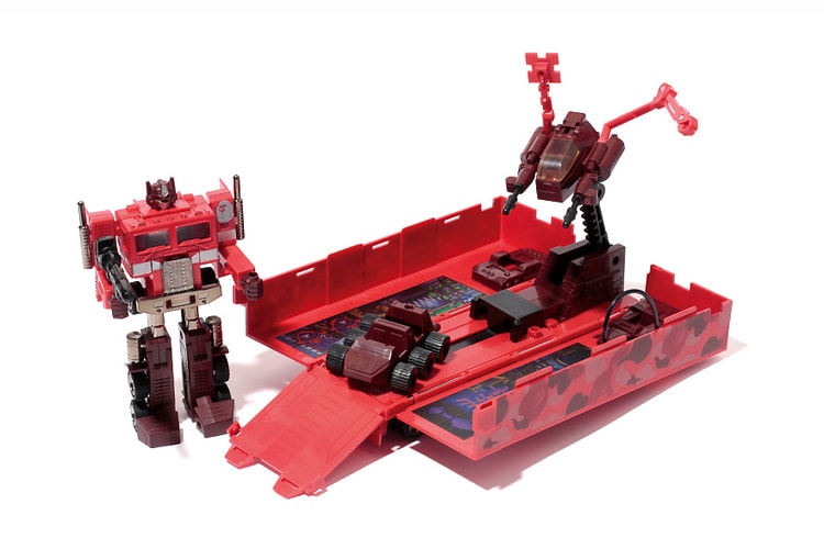 A Bathing Ape x Transformers Convoy Red Camo Version 紅迷彩版本