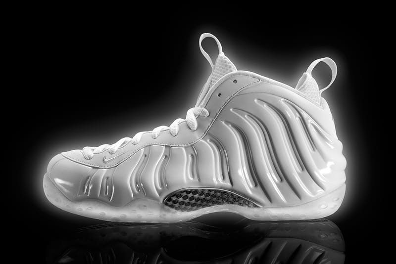 Nike 發表全新 White-On-White Air Foamposite One 球鞋
