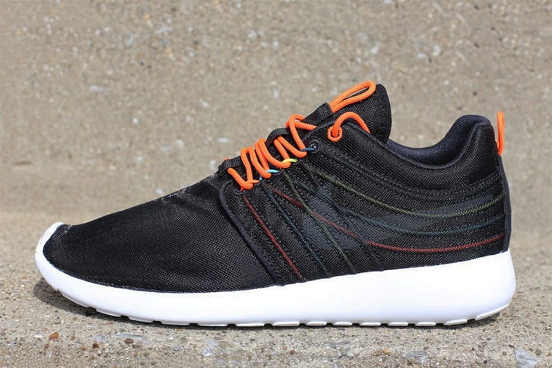 Nike Roshe Run Dynamic Flywire “Crimson” 新配色鞋款