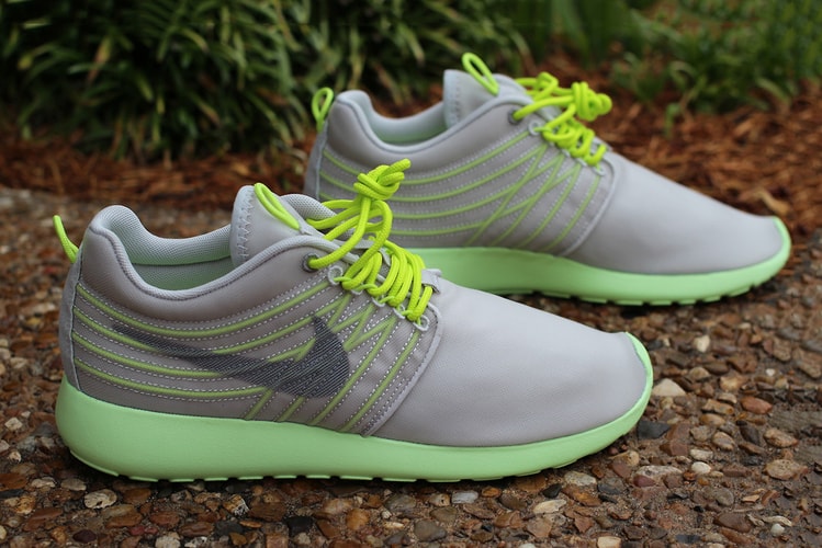 Nike Roshe Run Dynamic Flywire Grey/Cyber 新配色跑鞋