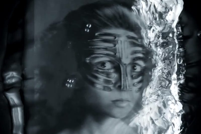 Casio G-Shock x Visionaire 別注金屬制時尚雜誌