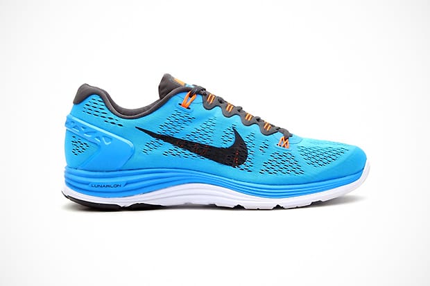 Nike LunarGlide+ 5 “Hero Blue” 跑鞋