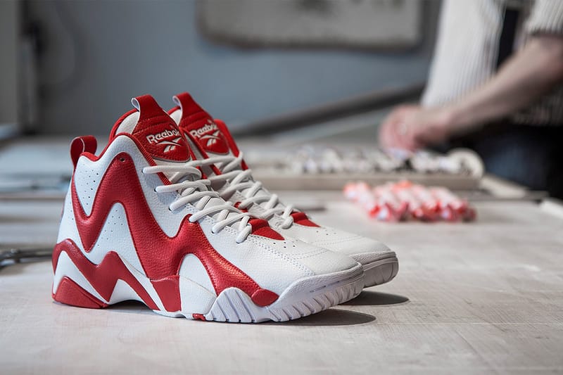 Sneakersnstuff x Reebok Kamikaze II Mid “Polkagris” 鞋款