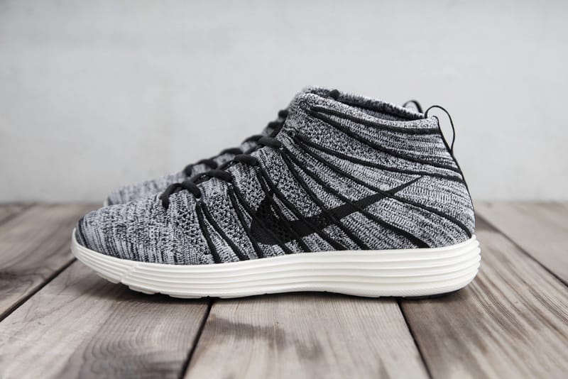 Nike Lunar Flyknit Chukka Black/White/Sail 配色