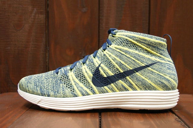 Nike Lunar Flyknit Chukka Squadron Blue/Electric Yellow 配色