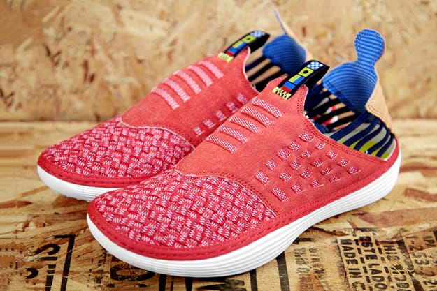 Nike 2013 夏季 Solarsoft Rache WVN PRM QS 鞋款