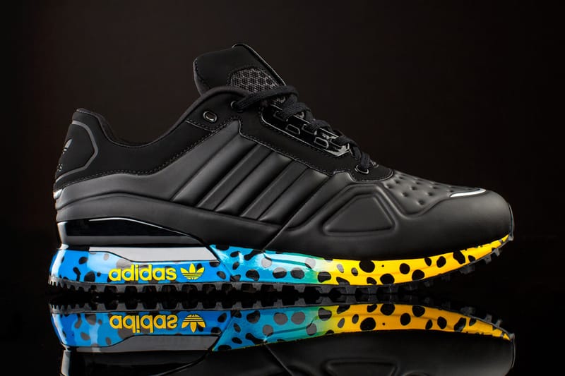 adidas Originals T-ZX Runner AMR 鞋款