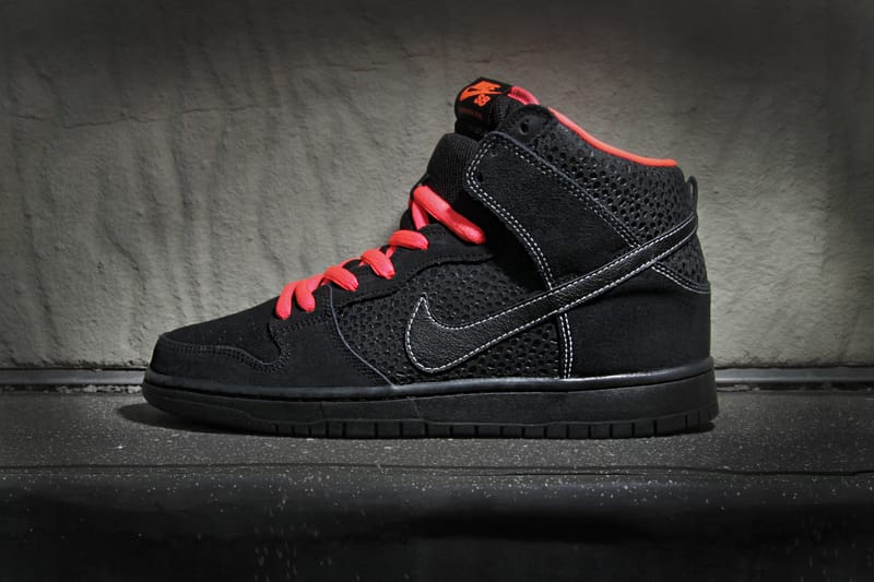 Nike SB Dunk High Pro Black/Atomic Red 配色