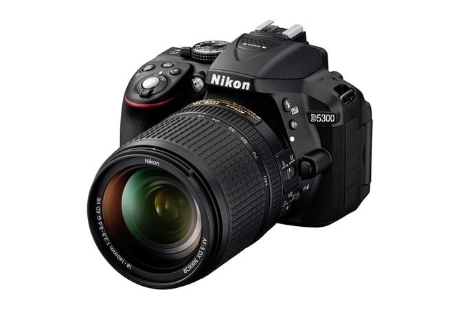 Nikon 發布首款加入 Wi-Fi 單反相機 D5300