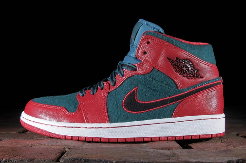 Air Jordan 1 Mid Gym Red/Black-Dark Sea 配色