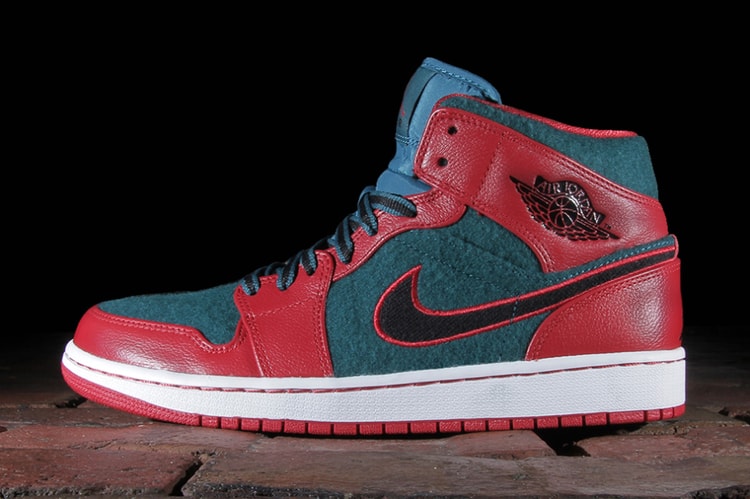 Air Jordan 1 Mid Gym Red/Black-Dark Sea 配色