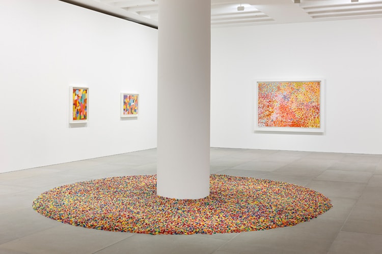 Damien Hirst 與 Felix Gonzales-Torres 共同打造「Visual Candy」裝置藝術展